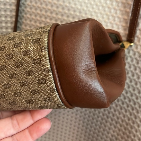 Gucci Monogram Crossbody - Picture 4 of 8